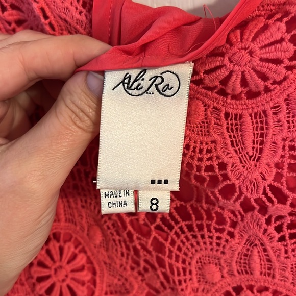 Ali Ra lace pink dress. Size 8 - Picture 5 of 8